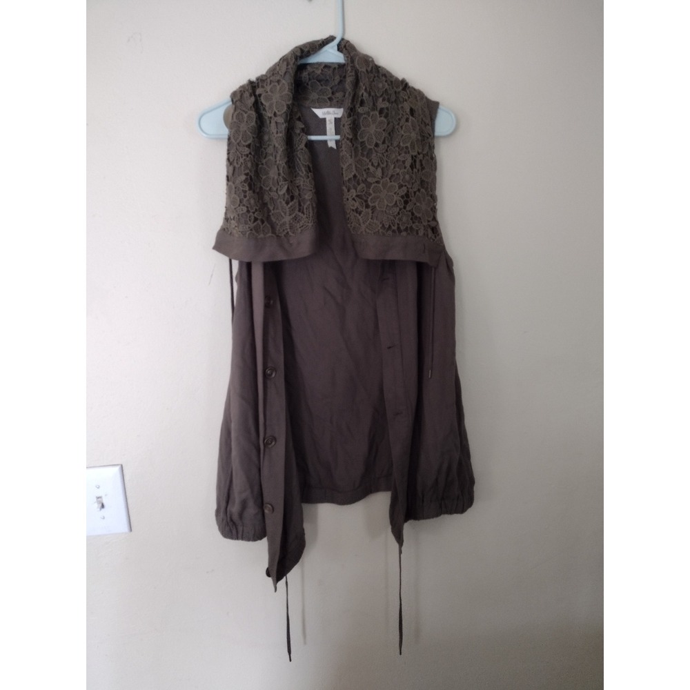 Matilda Jane Brown Sleeveless Lace Collar Button Front Drawstring Vest Medium